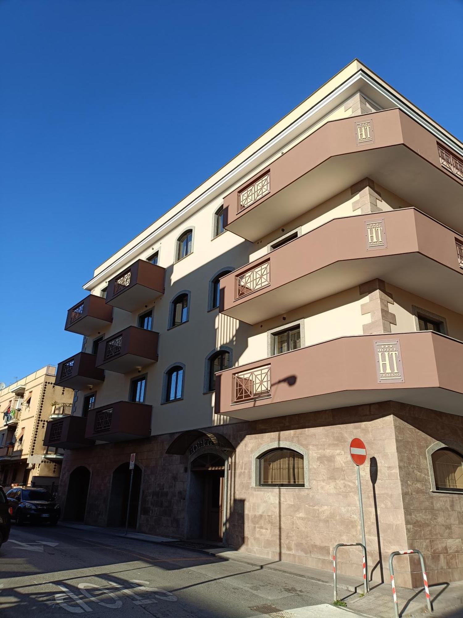 Hotel Traiano チビタベッキア エクステリア 写真