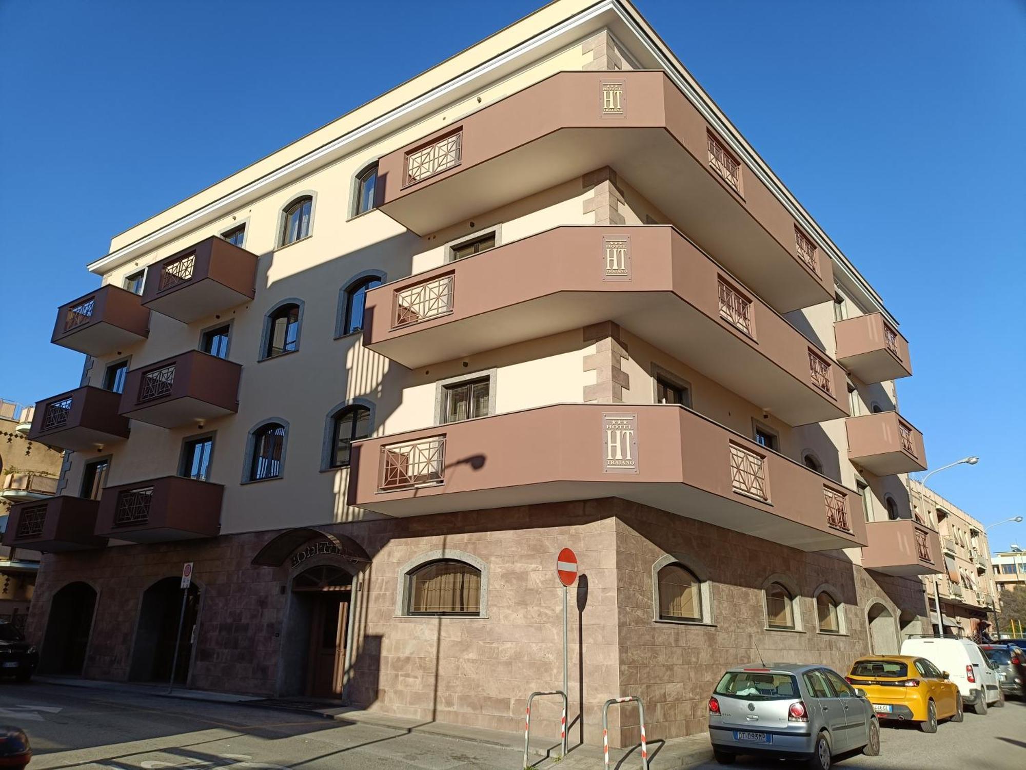 Hotel Traiano チビタベッキア エクステリア 写真